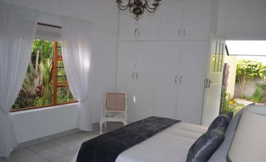 Guest House Ascot Place Port Elizabeth Room photo